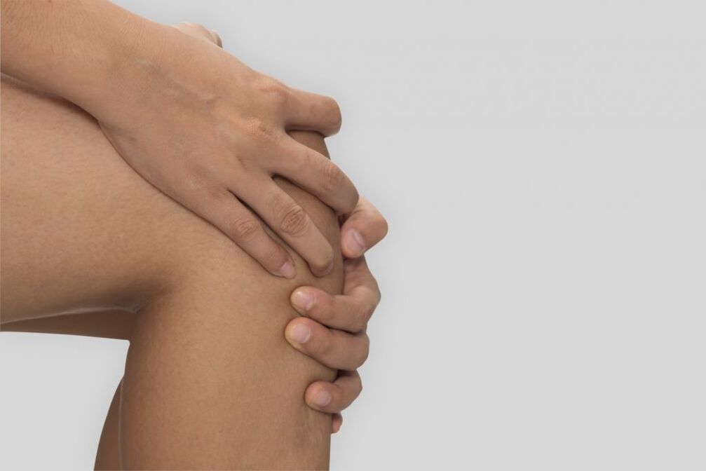 Osteoarthritis of the knee, with limited knee motion and pain